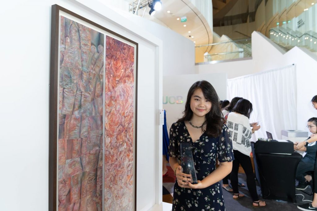 Gold for Vanessa Lim at UOB Painting of the Year