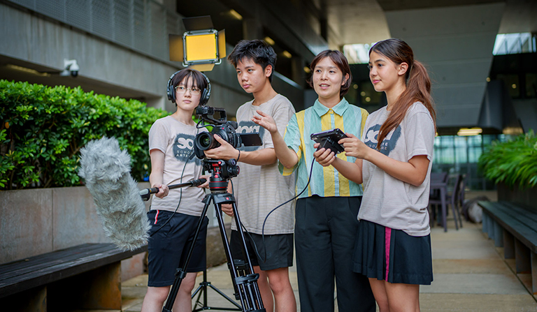 Film main