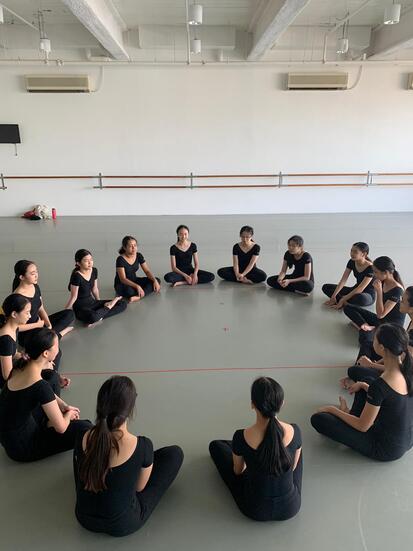 Movement & Improvisation Dance lesson (2020)